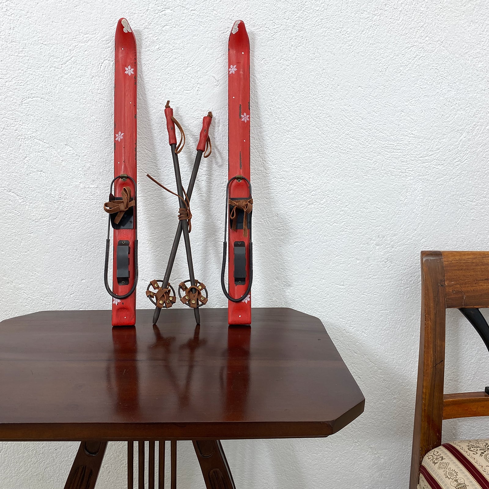 Ski Dekoration Holz Set mit Bindung Stöcken Ski Wintersport 52cm Antik-Stil