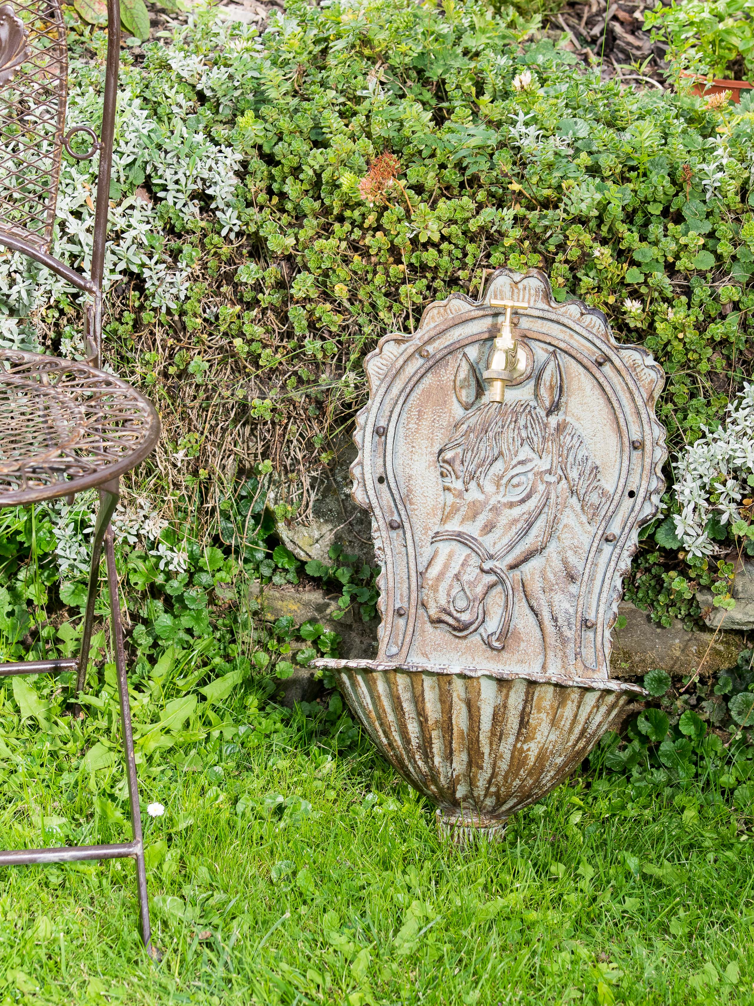 Waschbecken Wandbrunnen Garten Eisen Nostalgie antik Stil Pferd Brunnen grün