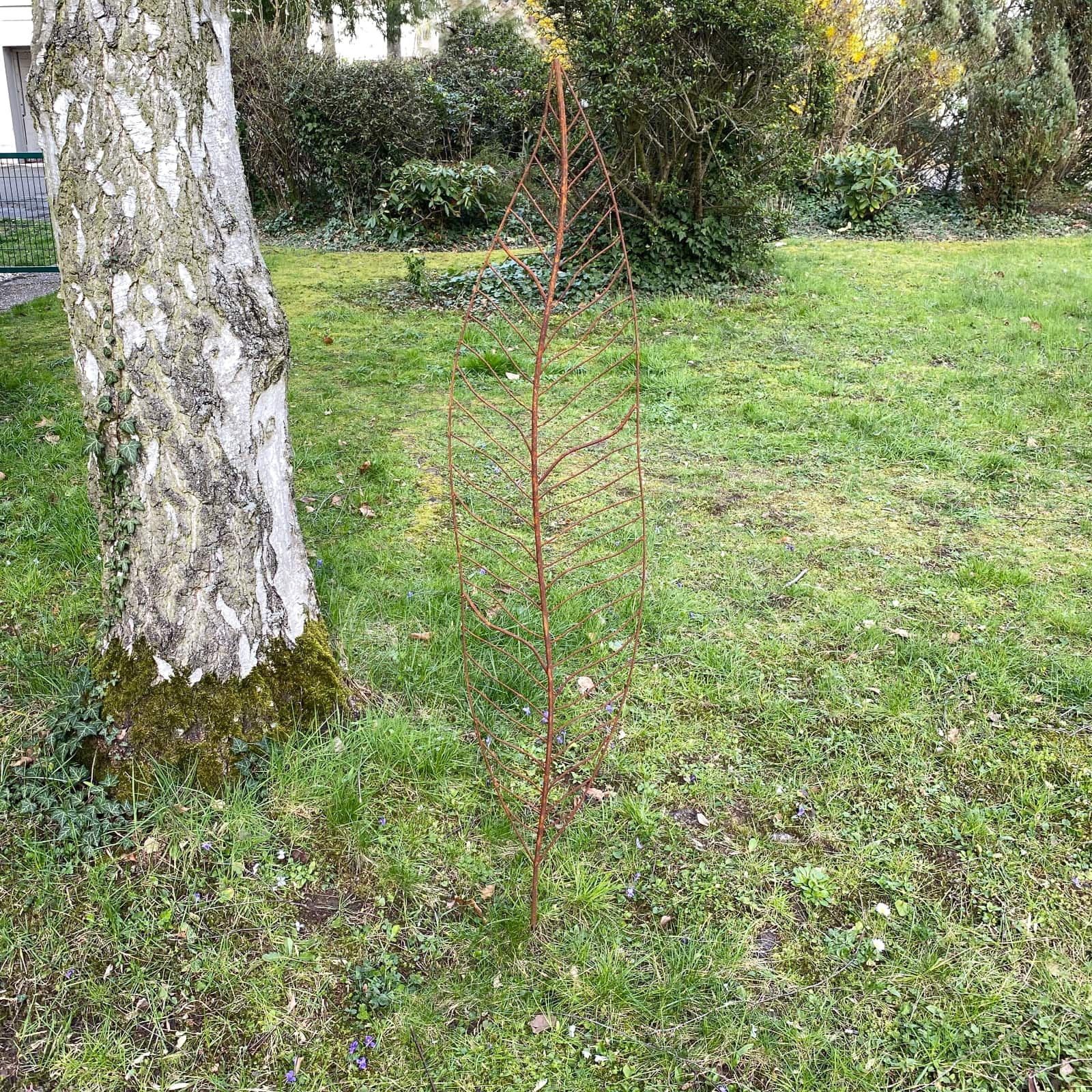 XXL Gartenstecker Beetstecker Erdspiess Blatt Baum Eisen Garten 148cm Antik-Stil